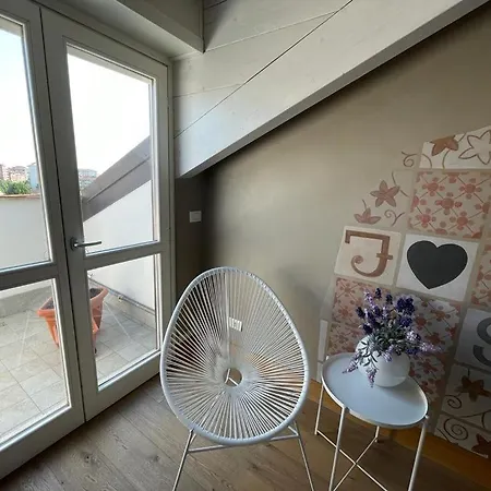 Charming Penthouse In *