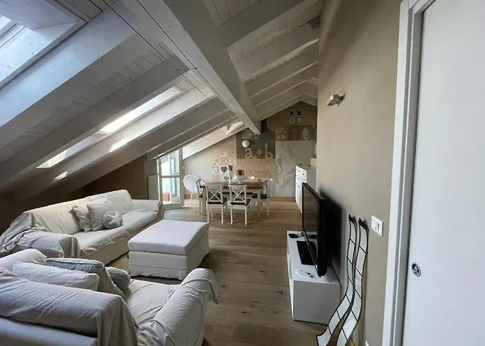 Charming Penthouse In דירה טורינו